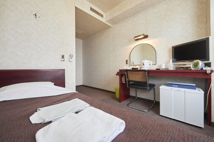 Room 7 of 47