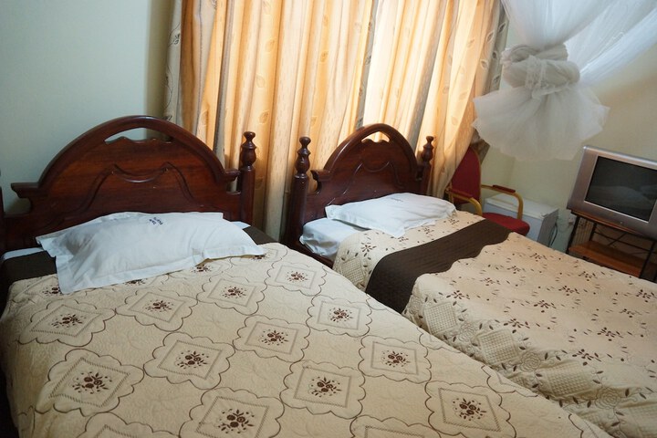 Room 13 of 72