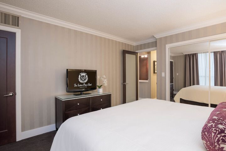 Room 12 of 42