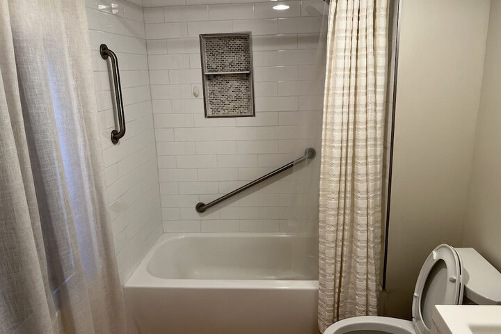 Room 20 of 34