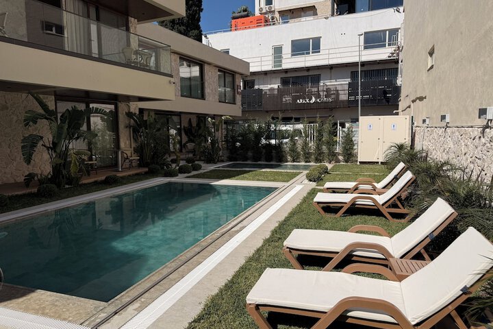 Pool 44 of 71