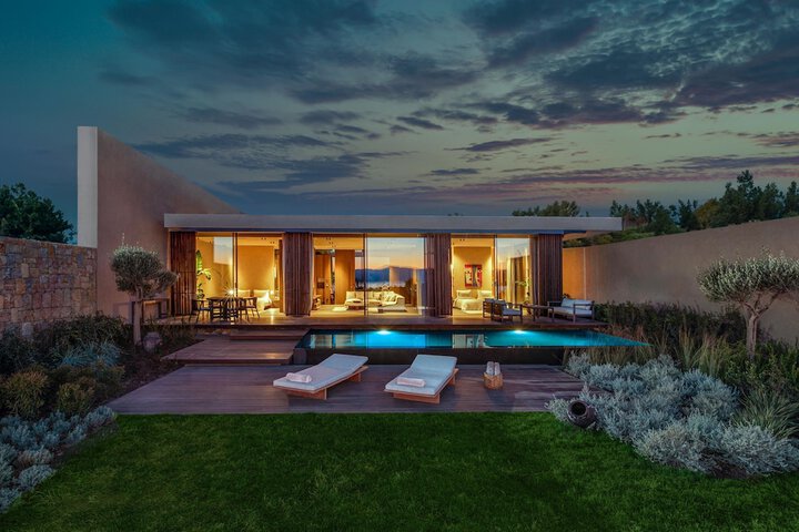 Pool 230 of 429