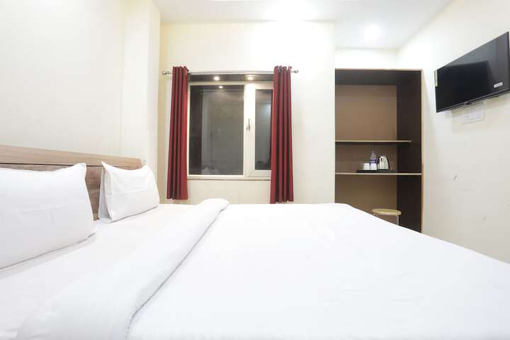 Room 21 of 30
