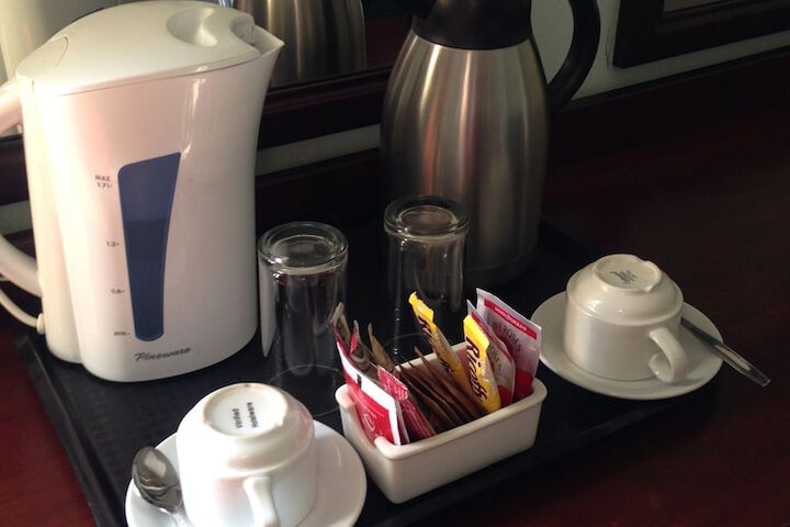 Breakfast/Coffee Service 12 of 17