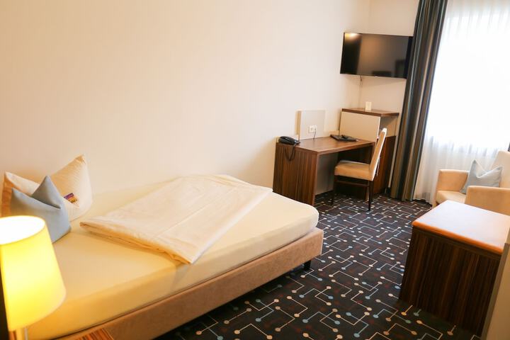 Room 6 of 47