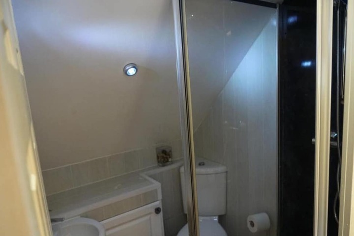 Room 17 of 25