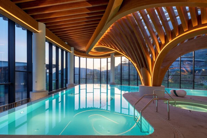 Pool 28 of 35