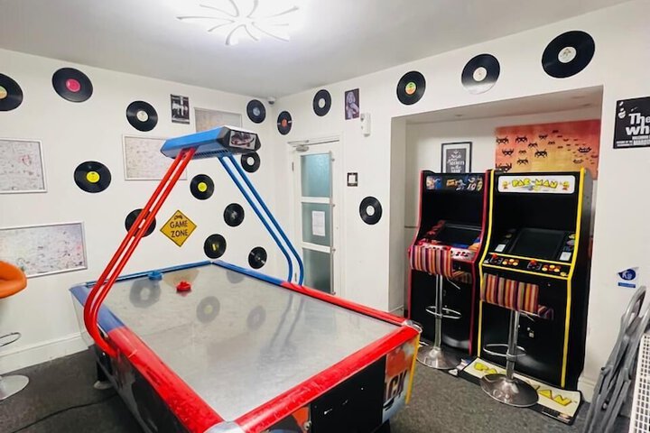 Room 22 of 26