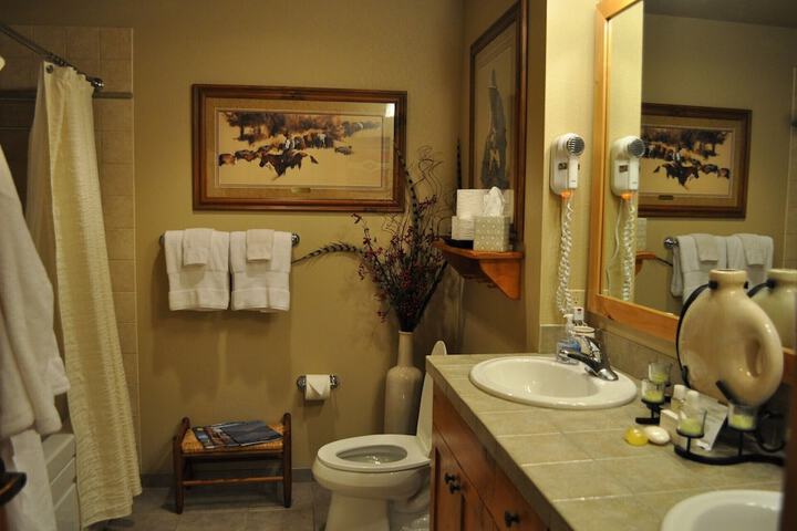 Room 12 of 35