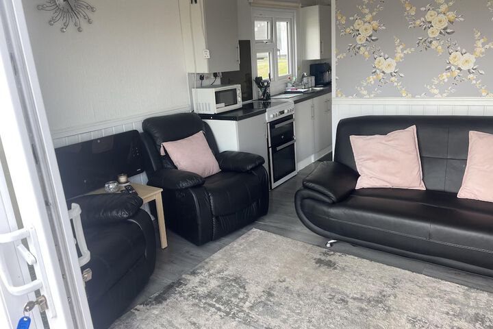 Room 15 of 27
