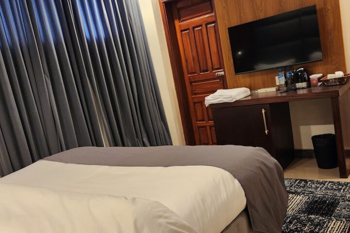 Room 9 of 55