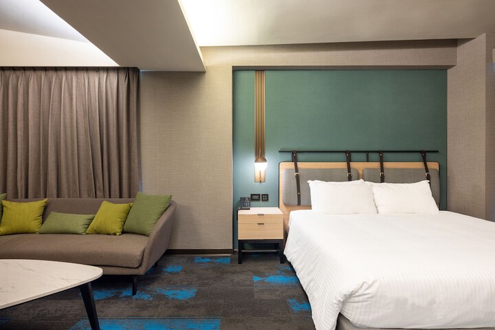 Room 26 of 109