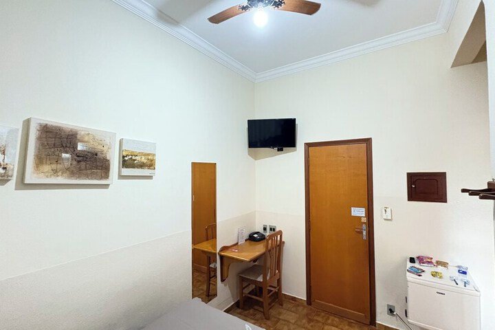 Room 31 of 68