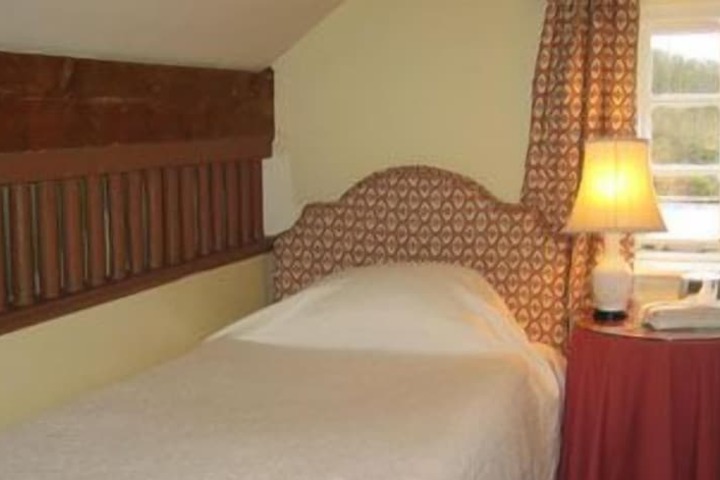 Room 28 of 78