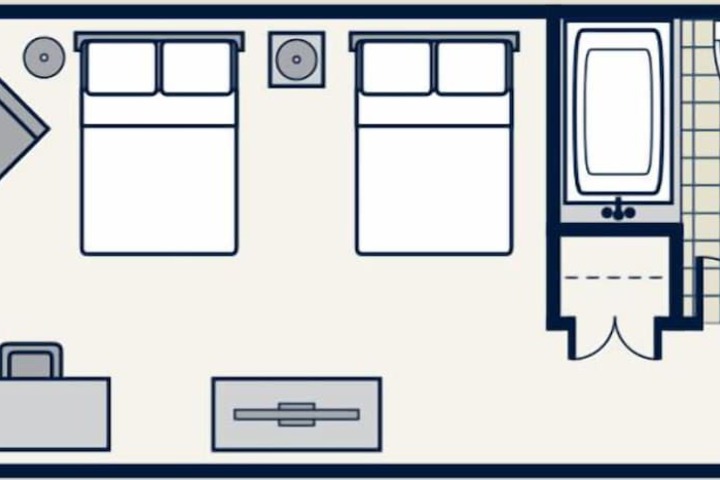 Classic 2 Double Beds Private Bathroom (6 of 13)