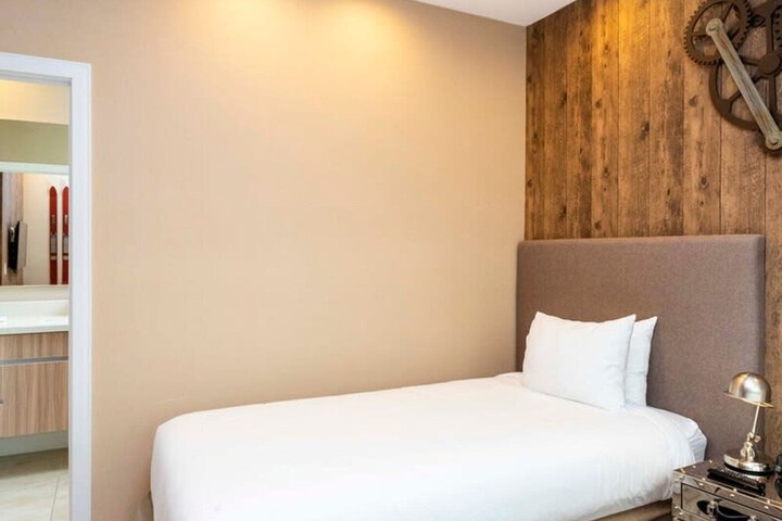 Room 95 of 107