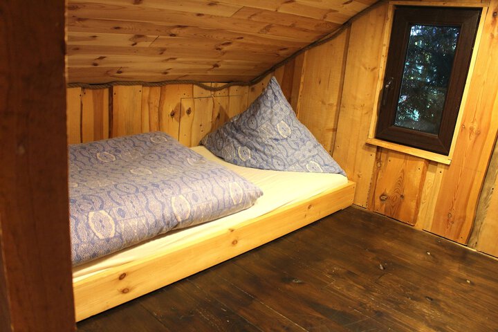 Room 19 of 68