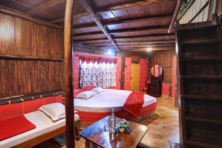 Room 12 of 44