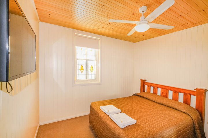 Room 10 of 97