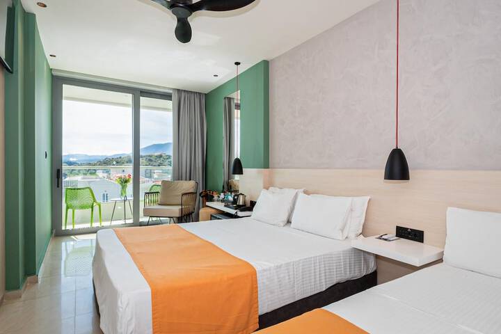 Room 37 of 121