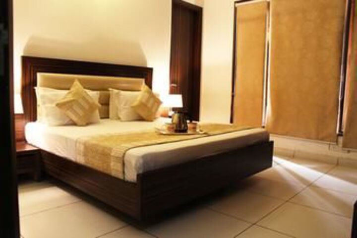 Room 7 of 21