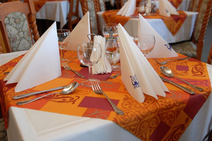 Dining 74 of 101