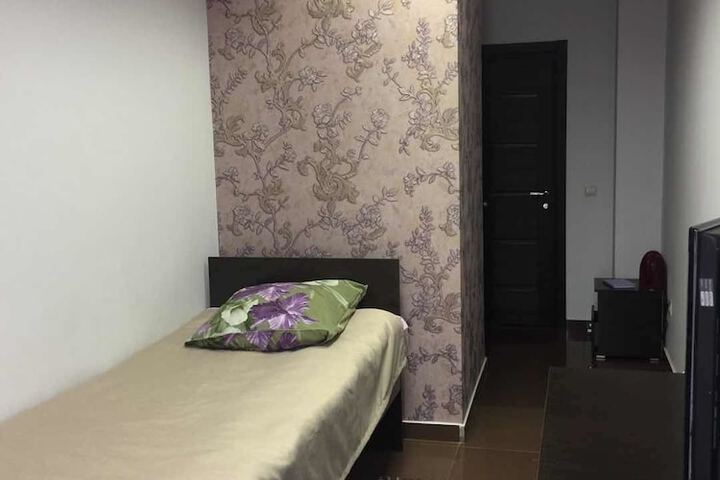 Room 6 of 26