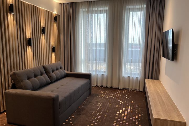Room 20 of 98