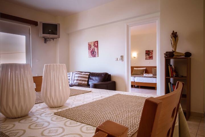 Room 14 of 34