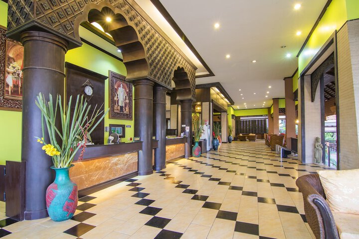 Hotel Lobby