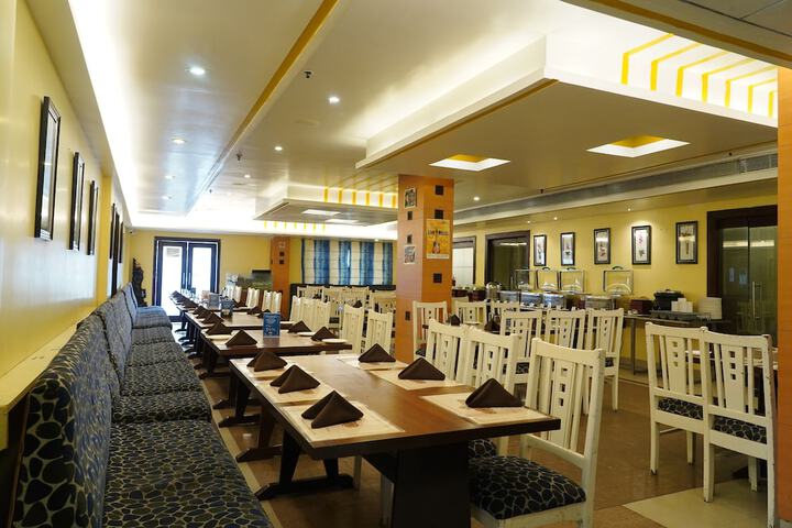 Dining 13 of 22