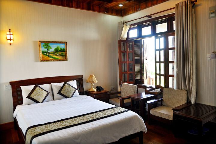 Room 4 of 46