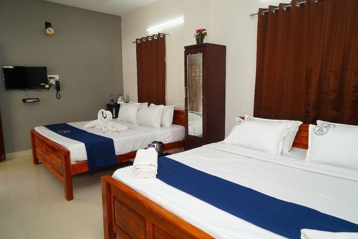 Room 2 of 24