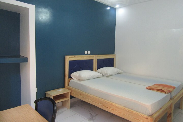 Room 2 of 45
