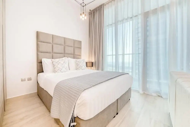 Room 3 of 20