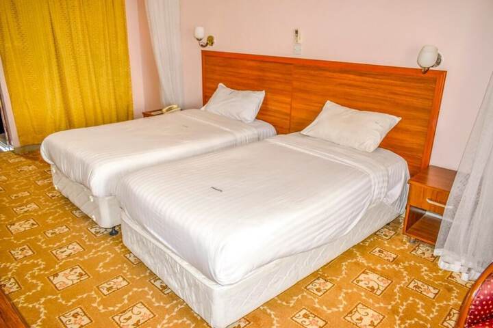Room 4 of 22