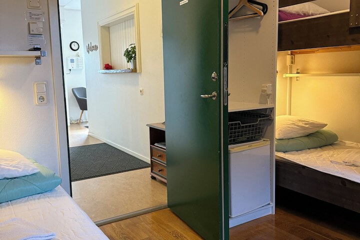 Room 43 of 81