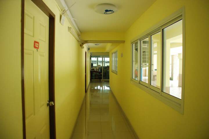 Ballroom/Hall 15 of 19