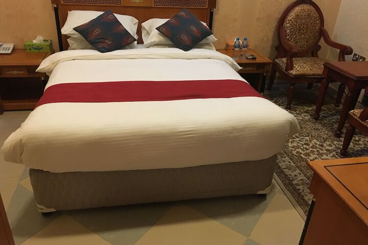 Room 10 of 34