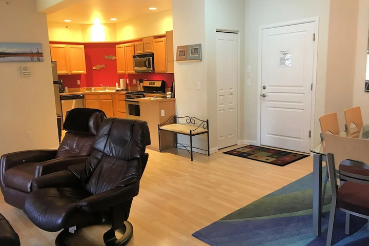 Room 11 of 22