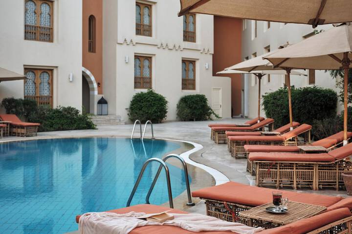 Pools & Facilities