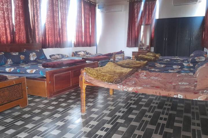 Room 10 of 138