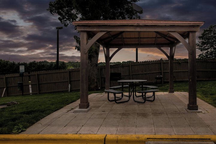 Terrace/Patio 32 of 34