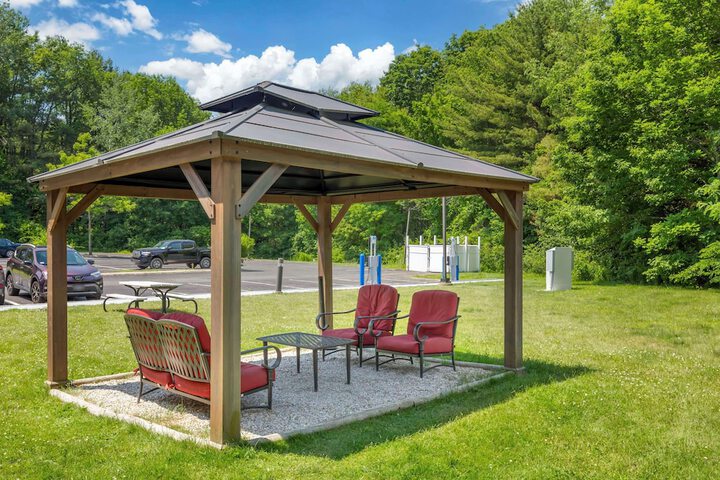 BBQ/picnic area
