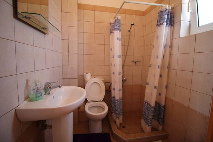 Room 44 of 71