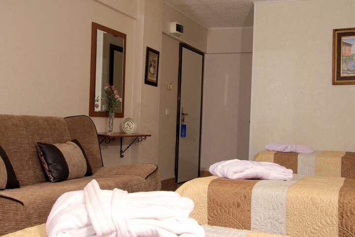Room 22 of 52