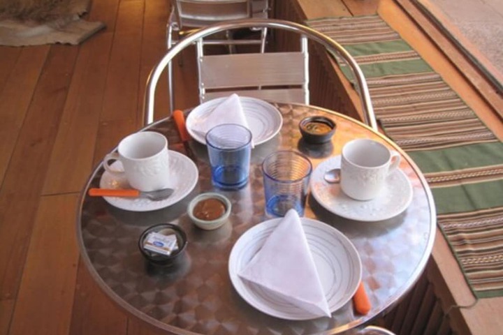 Breakfast/Coffee Service 24 of 48