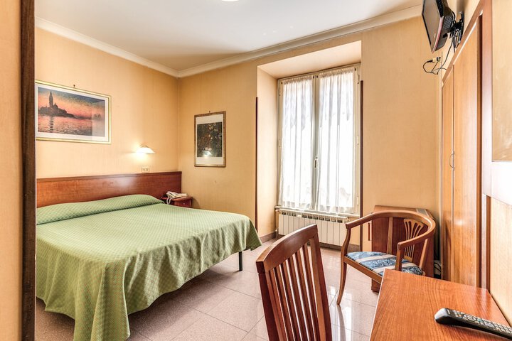 Room 13 of 46