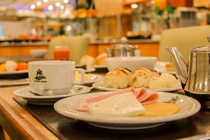 Breakfast/Coffee Service 62 of 77