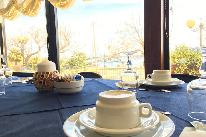 Breakfast/Coffee Service 42 of 74